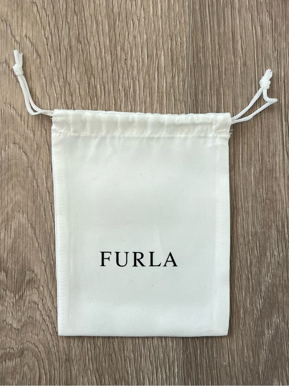 Furla dust bag (C132)